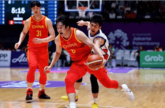 揭秘籃球愛好者隱藏寶藏的特色小店，最新國家隊籃球與小巷中的籃球奇緣