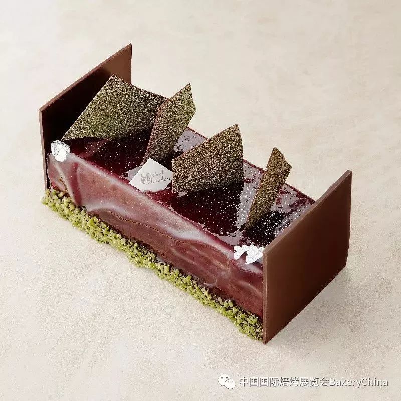 傳統(tǒng)與創(chuàng)新交融，最新三層壽糕的誕生與演繹